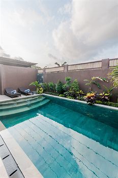 Villa Umah Puri