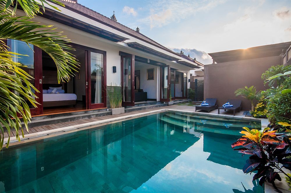 Villa Umah Puri *